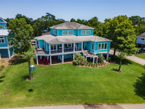 531 W Shore Dr, Clear Lake Shores, TX, 77565-2414 | Card Image