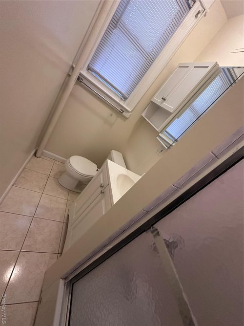 7236 67th Pl, Glendale, NY, 11385-6957 | Card Image