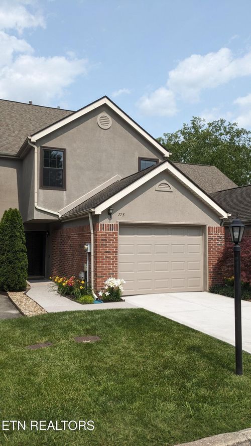 713 Farragut Commons Dr, Knoxville, TN, 37934-1658 | Card Image