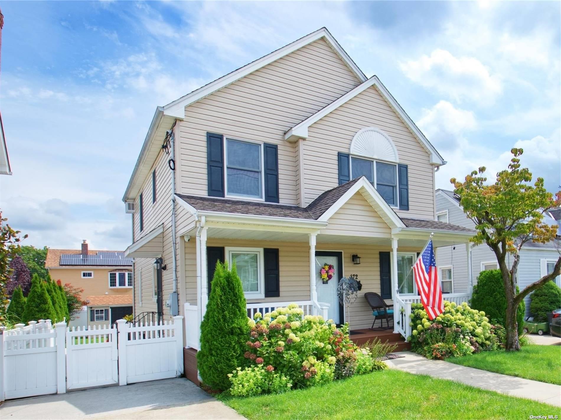 Lincoln Rd, Franklin Square, NY 11010
