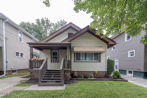 3916 Leybourn Ave, Toledo, OH, 43612-1142 | Card Image