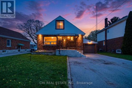 6476 Maranda St, Niagara Falls, ON, L2G1Z7 | Card Image