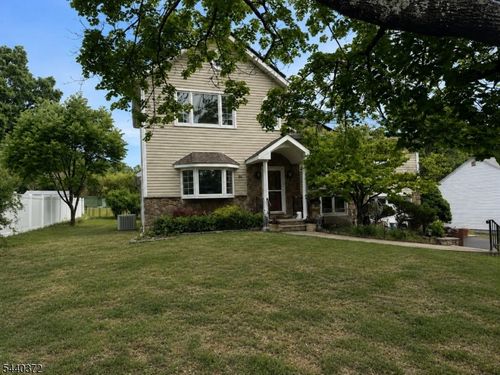 62 W Mcclellan Ave, Livingston, NJ, 07039-1243 | Card Image