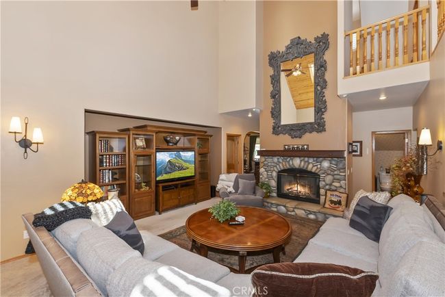 375 Meadow Cir N, House other with 4 bedrooms, 3 bathrooms and 2 parking in Big Bear Lake CA | Image 26