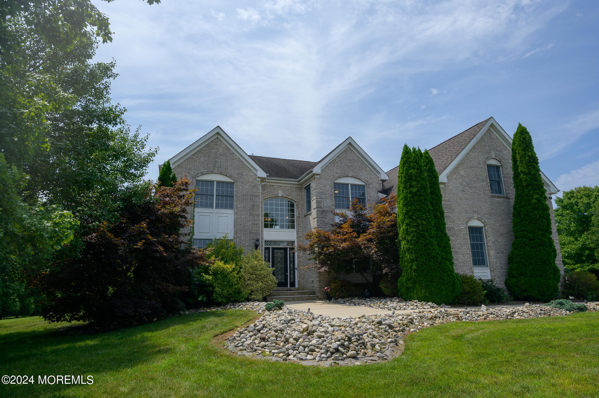 Willow Ct, Manahawkin, NJ 08050