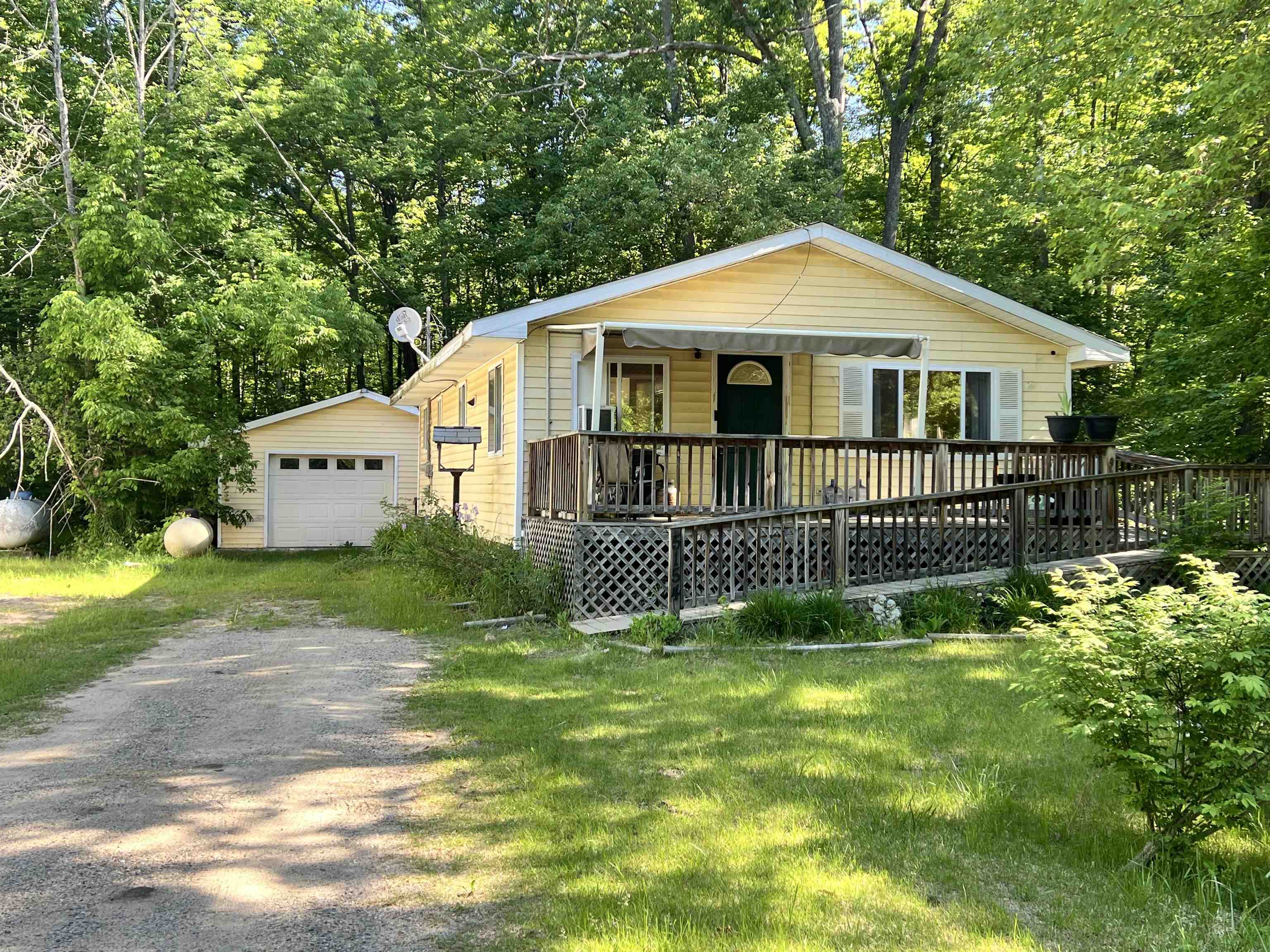 Fairview Dr, Harrison, MI 48625