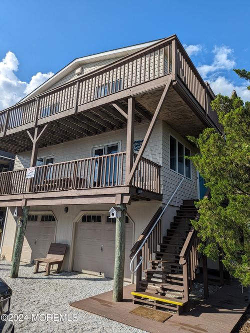 3 W 3rd St, Barnegat Light, NJ, 08006-1451 | Card Image