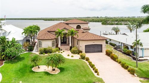 12130 Shoreview Dr, MATLACHA, FL, 33993-9728 | Card Image