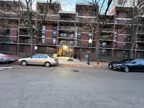 unit-311-3021 S Michigan Ave, Chicago, IL, 60616-3168 | Card Image