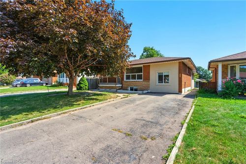 929 Upper Ottawa St, Hamilton, ON, L8T3V6 | Card Image