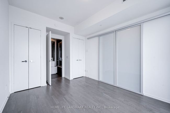 6108 - 1 Bloor St E, Condo with 2 bedrooms, 2 bathrooms and 1 parking in Toronto ON | Image 30