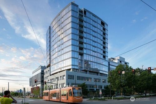 1475-602 Terry Ave N, Seattle, WA, 98109-6032 | Card Image