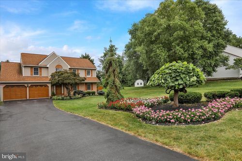 307 Bard Ave, SINKING SPRING, PA, 19608-1767 | Card Image