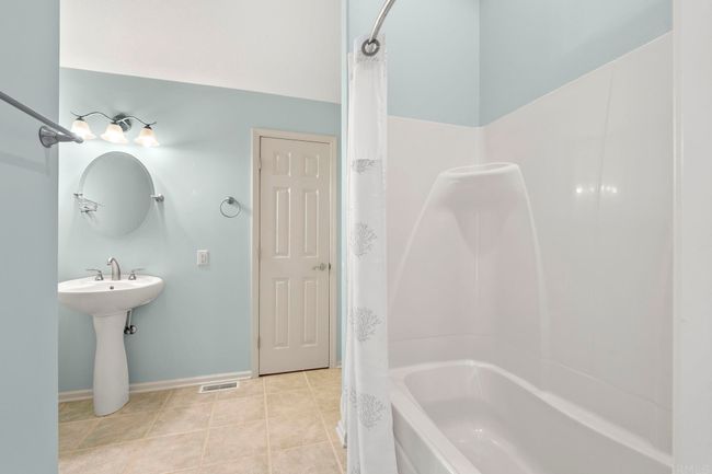140 Lane 270 A Hamilton Lk, House other with 4 bedrooms, 4 bathrooms and null parking in Hamilton IN | Image 25