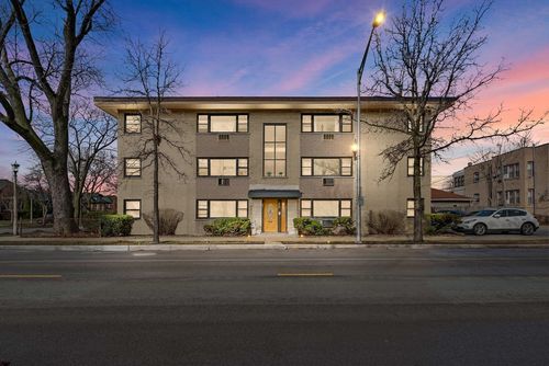 2n-2 Le Moyne Pkwy, Oak Park, IL, 60302-1168 | Card Image