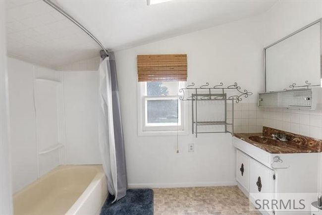 582 E Upper Rock Creek Rd, House other with 3 bedrooms, 2 bathrooms and 3 parking in Inkom ID | Image 35