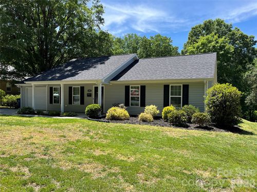 188 W Church St, Mocksville, NC, 27028-2106 | Card Image