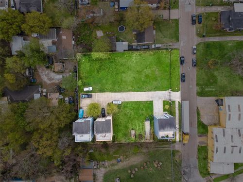 0 Eichwurzel Ln, Houston, TX, 77009 | Card Image