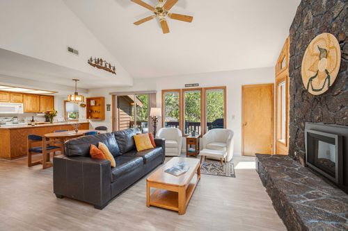 8-57305 Beaver Ridge Loop, Sunriver, OR, 97707 | Card Image