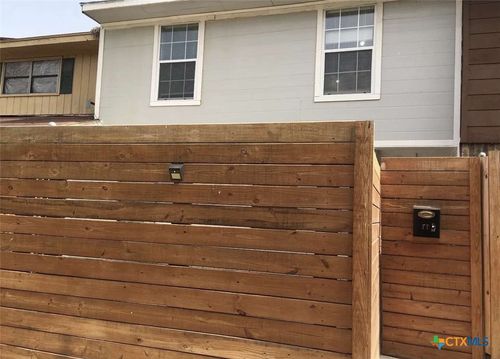 17-1905 Ben Wilson St, Victoria, TX, 77901-7463 | Card Image