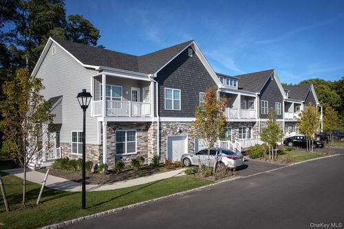 57-495 Middle Country Rd, Selden, NY, 11784-2595 | Card Image
