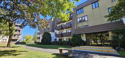 unit-4310-12900 W Heiden Cir, Lake Bluff, IL, 60044-1076 | Card Image