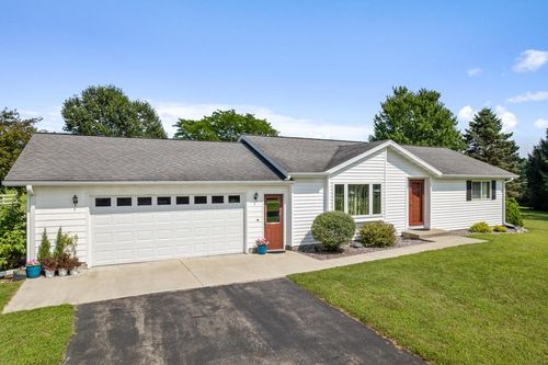 18184 Iceland Road, Sparta, WI, 54656 | Card Image