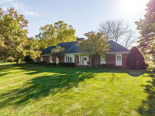 19134 Amelia Dr, Abingdon, VA, 24211-6772 | Card Image