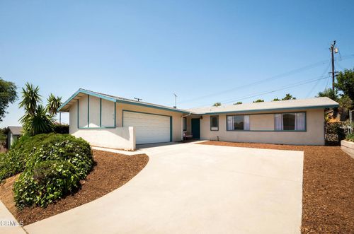 815 Perry Ave, Montebello, CA, 90640-2429 | Card Image