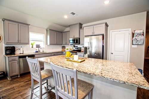 292 Sunnyside Dr, Trenton, TX, 75490-4410 | Card Image