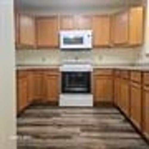 212-431 Water St, Prairie Du Sac, WI, 53578-2104 | Card Image