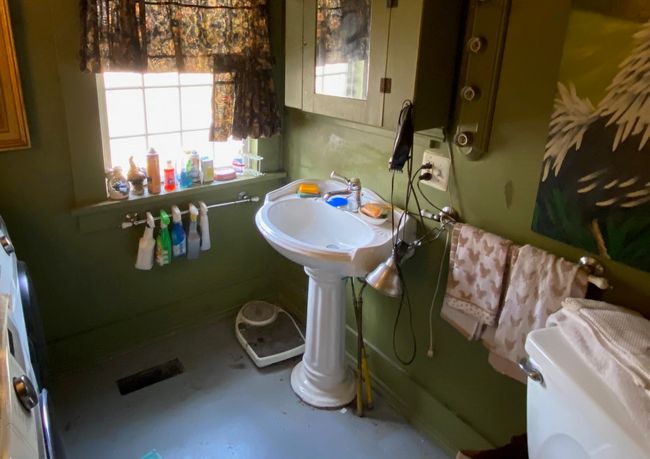 1254 Route 5, House other with 8 bedrooms, 1 bathrooms and null parking in Springfield VT | Image 29