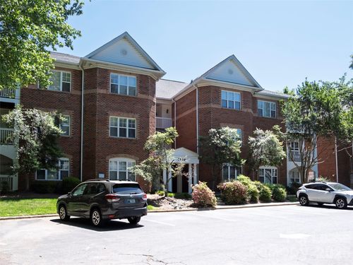 5609 Fairview Rd, Charlotte, NC, 28209-3690 | Card Image