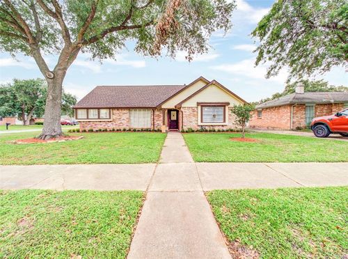 13526 Sherwood St, Sugar Land, TX, 77498-2740 | Card Image
