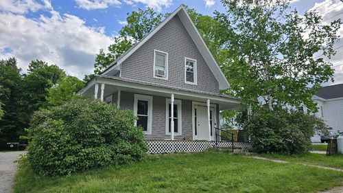 83 W Main St, Bradford, NH, 03221-3331 | Card Image