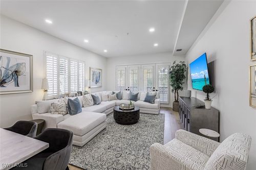 2-2-2630 Bolero Dr, NAPLES, FL, 34109-3647 | Card Image