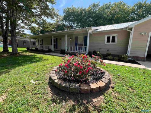 392 Quailwood Ln, Decatur, AL, 35603-6006 | Card Image
