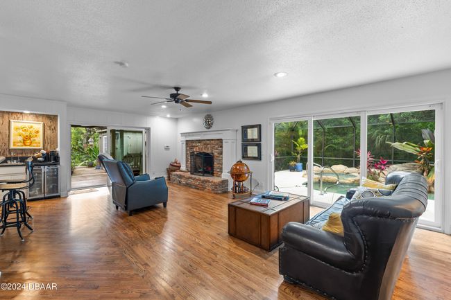 Newer Impact Rated Sliding Glass Doors | Image 34