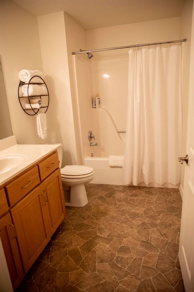 302 Chickasha Dr, Condo with 2 bedrooms, 2 bathrooms and null parking in Cherokee Village AR | Image 6