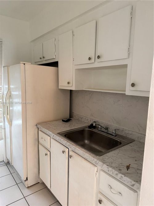 3e-7811 Johnson St, Pembroke Pines, FL, 33024-6857 | Card Image