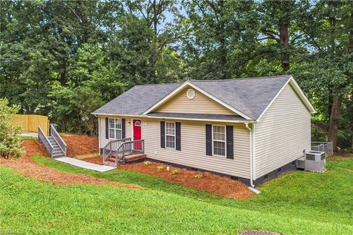 4614 Southern Webbing Mill Rd, Greensboro, NC, 27405-2742 | Card Image