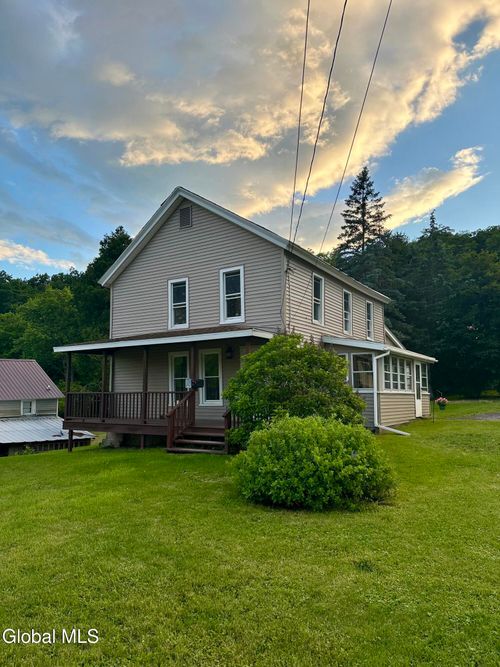 31 Blinn St, Whitehall, NY, 12887-1602 | Card Image