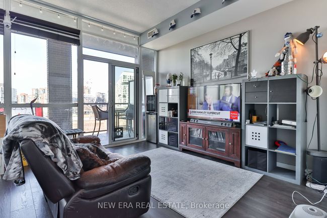 829 - 169 Fort York Blvd, Condo with 1 bedrooms, 1 bathrooms and 1 parking in Toronto ON | Image 5