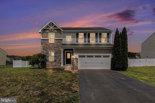 2527 Cornell Dr, Fredericksburg, VA, 22408-8094 | Card Image