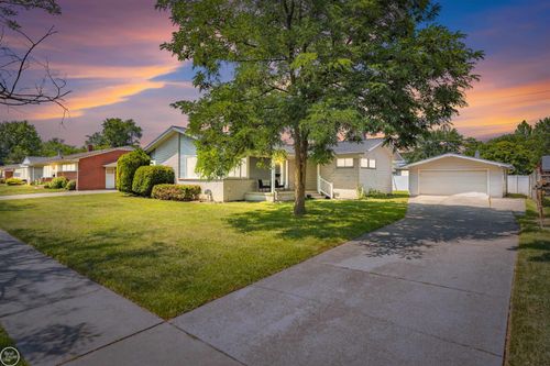22405 E Schafer St, Clinton Township, MI, 48035-1868 | Card Image