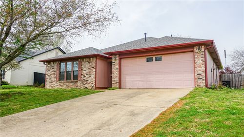 1702 S 20th St, Rogers, AR, 72758-5657 | Card Image