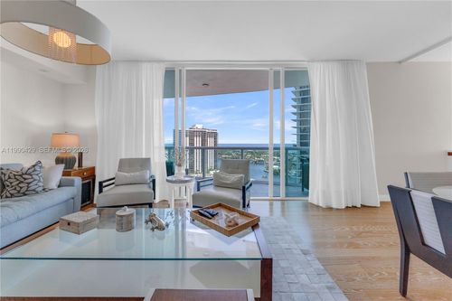 apt-2011-19400 Turnberry Way, Aventura, FL, 33180-2684 | Card Image