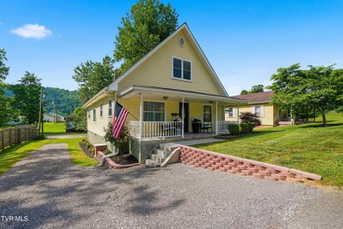 610 Leigh Ave, Pennington Gap, VA, 24277-1369 | Card Image