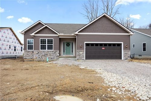13242 Timber Trl, Grafton, OH, 44044-1083 | Card Image