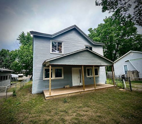 904 E 5th Ave, Winfield, KS, 67156-2320 | Card Image